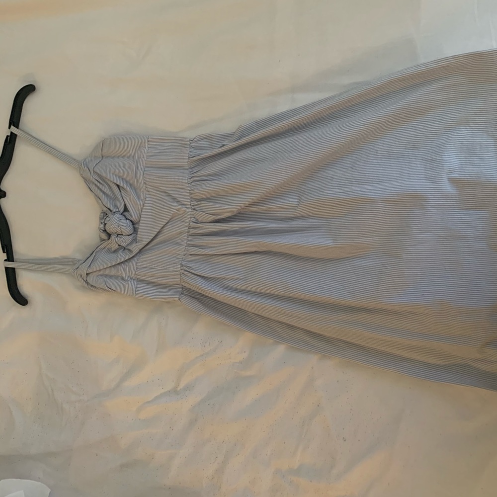 Short flow dress